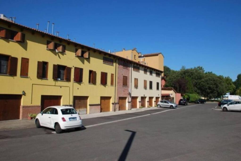 Appartamento Unico A Bologna Con 3 Camere E Parcheggio Gratuito エクステリア 写真