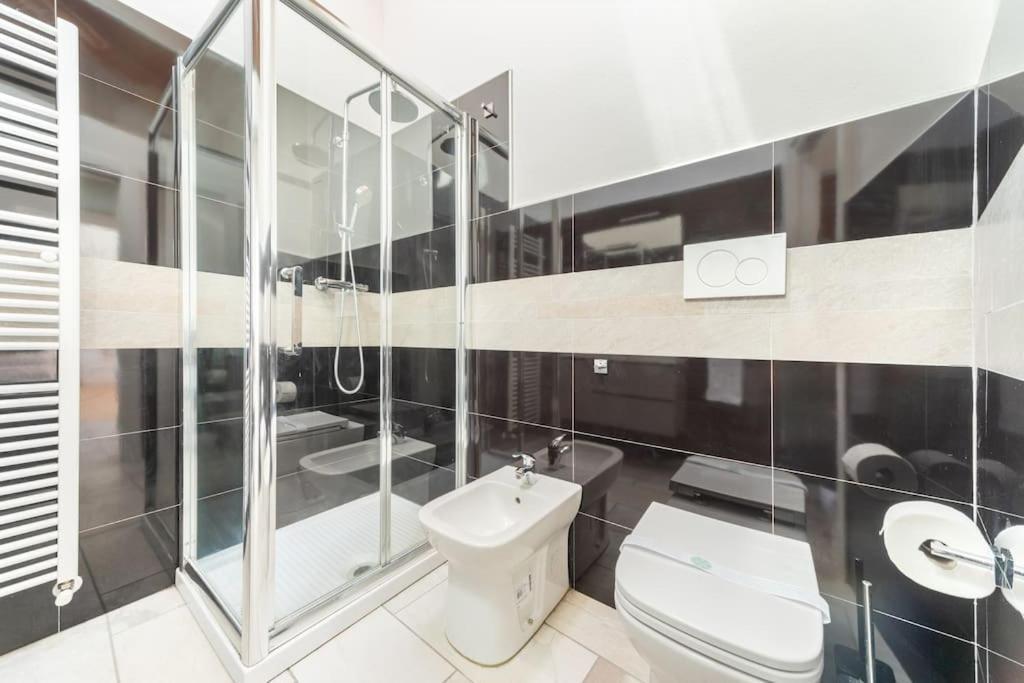 Appartamento Unico A Bologna Con 3 Camere E Parcheggio Gratuito エクステリア 写真