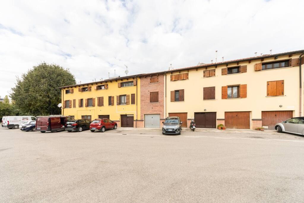 Appartamento Unico A Bologna Con 3 Camere E Parcheggio Gratuito エクステリア 写真