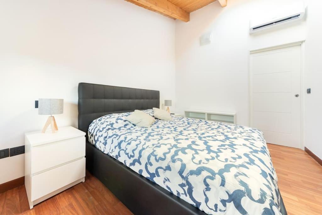 Appartamento Unico A Bologna Con 3 Camere E Parcheggio Gratuito エクステリア 写真